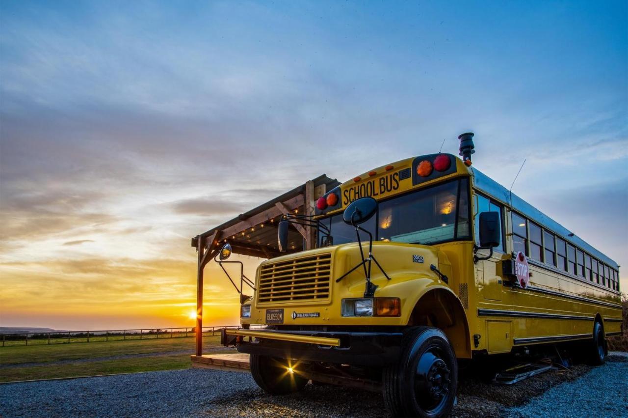 American School Bus - 1 Bedroom - Blossom Farm - Tiers Cross Johnston Extérieur photo